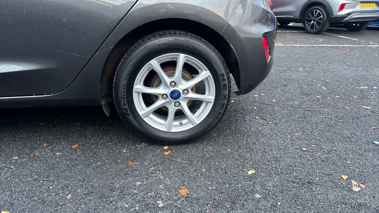 Ford Fiesta 1.1 Zetec 5dr Petrol Hatchback